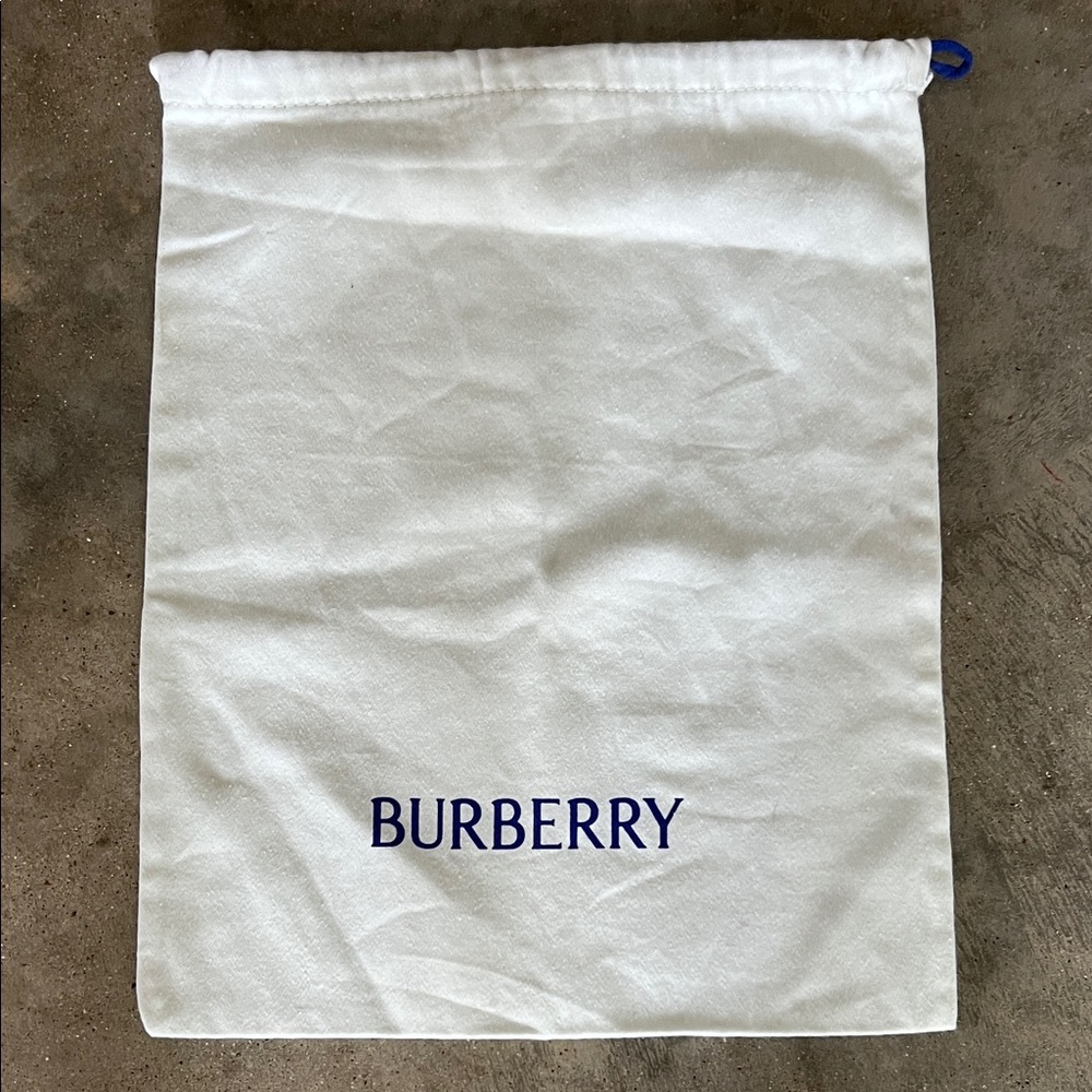 Authentic Burberry White Dust Bag with Blue Logo - Men Toiletry/Accessory Bag